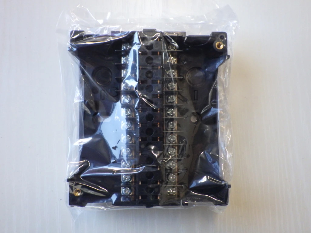 アズビル サブベース【新品】  BC-R05A100